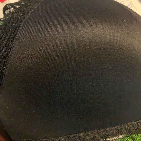 PINK V.S. SZ.S BLACK NO UNDERWIRES CAMI BRA NWT💃 - Picture 4 of 14